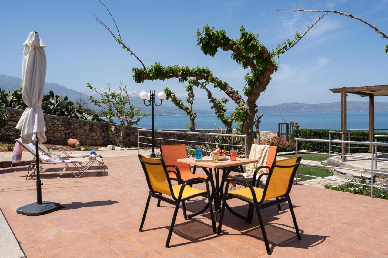 Beachfront Family Villa Katerina With Private Pool, Playground, Bbq & Amazing Sea Views! Petres  Exterior foto