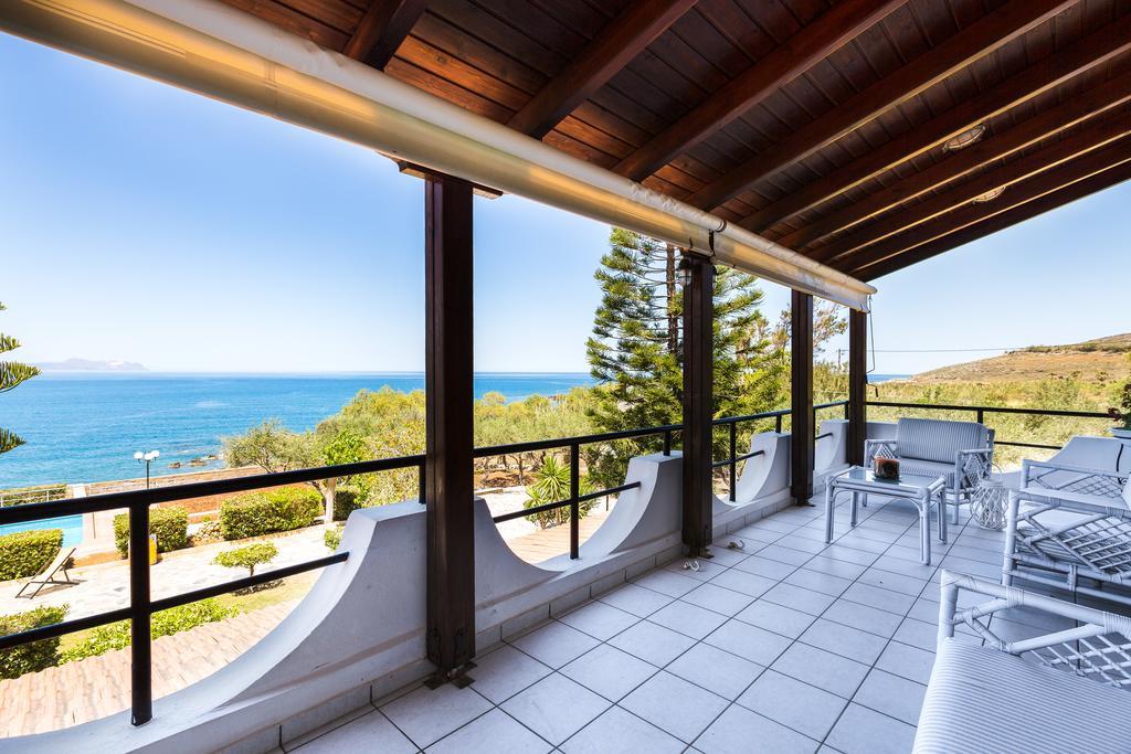 Beachfront Family Villa Katerina With Private Pool, Playground, Bbq & Amazing Sea Views! Petres  Exterior foto
